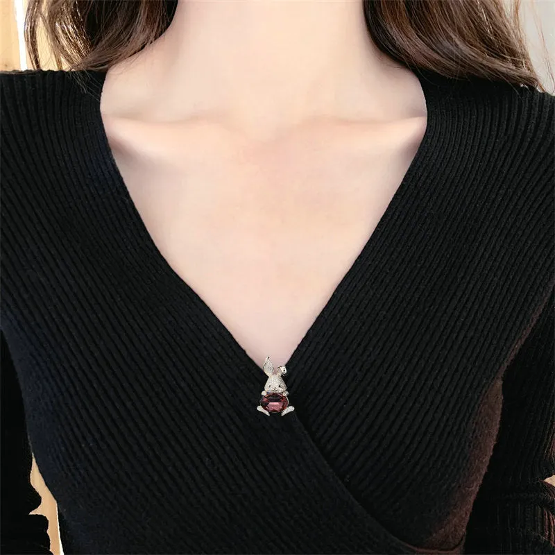 2025 Niche design blazer accessories multi-purpose cardigan anti-light pin high-end cute rabbit brooch
