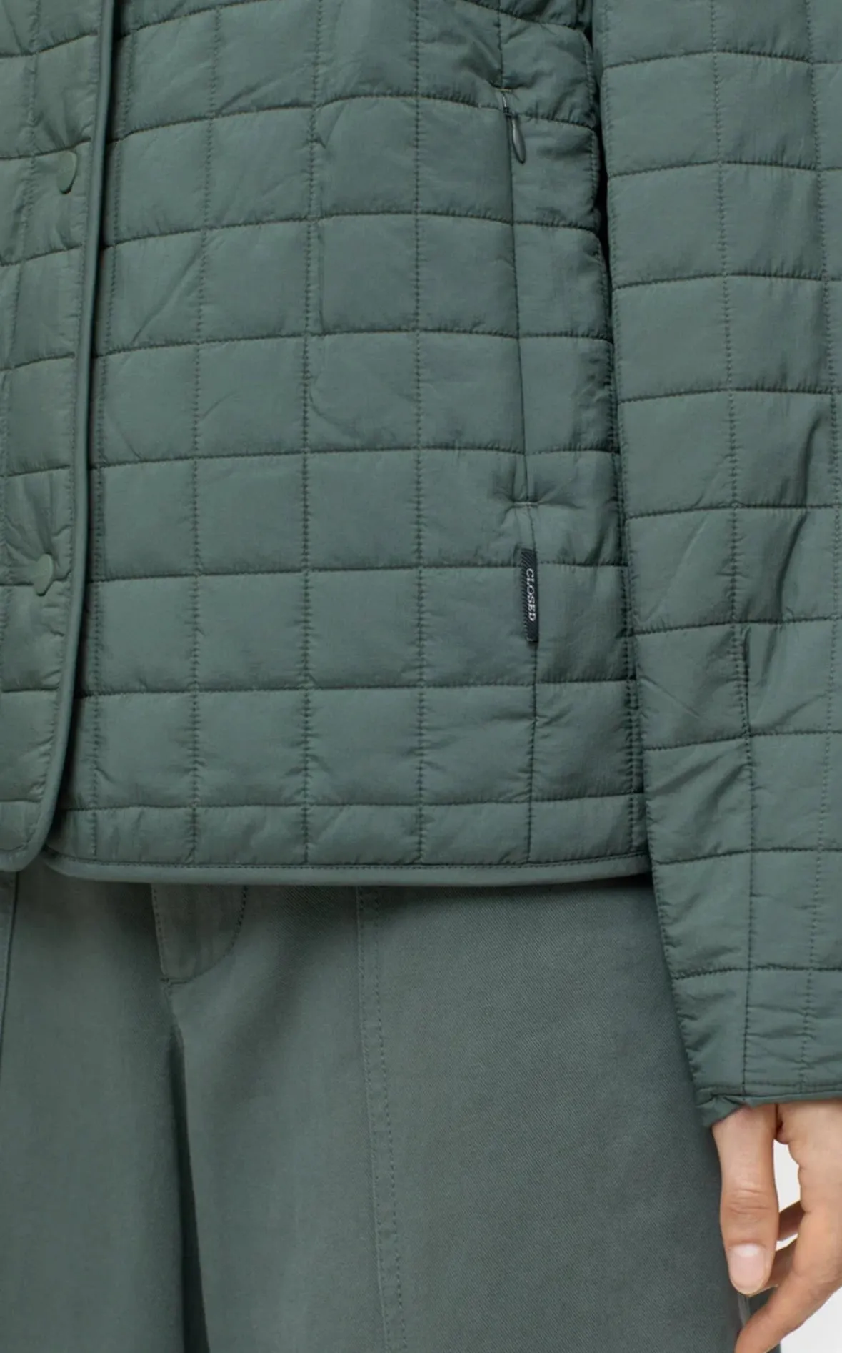 CLOSED Reversible quilted jacket in pini green