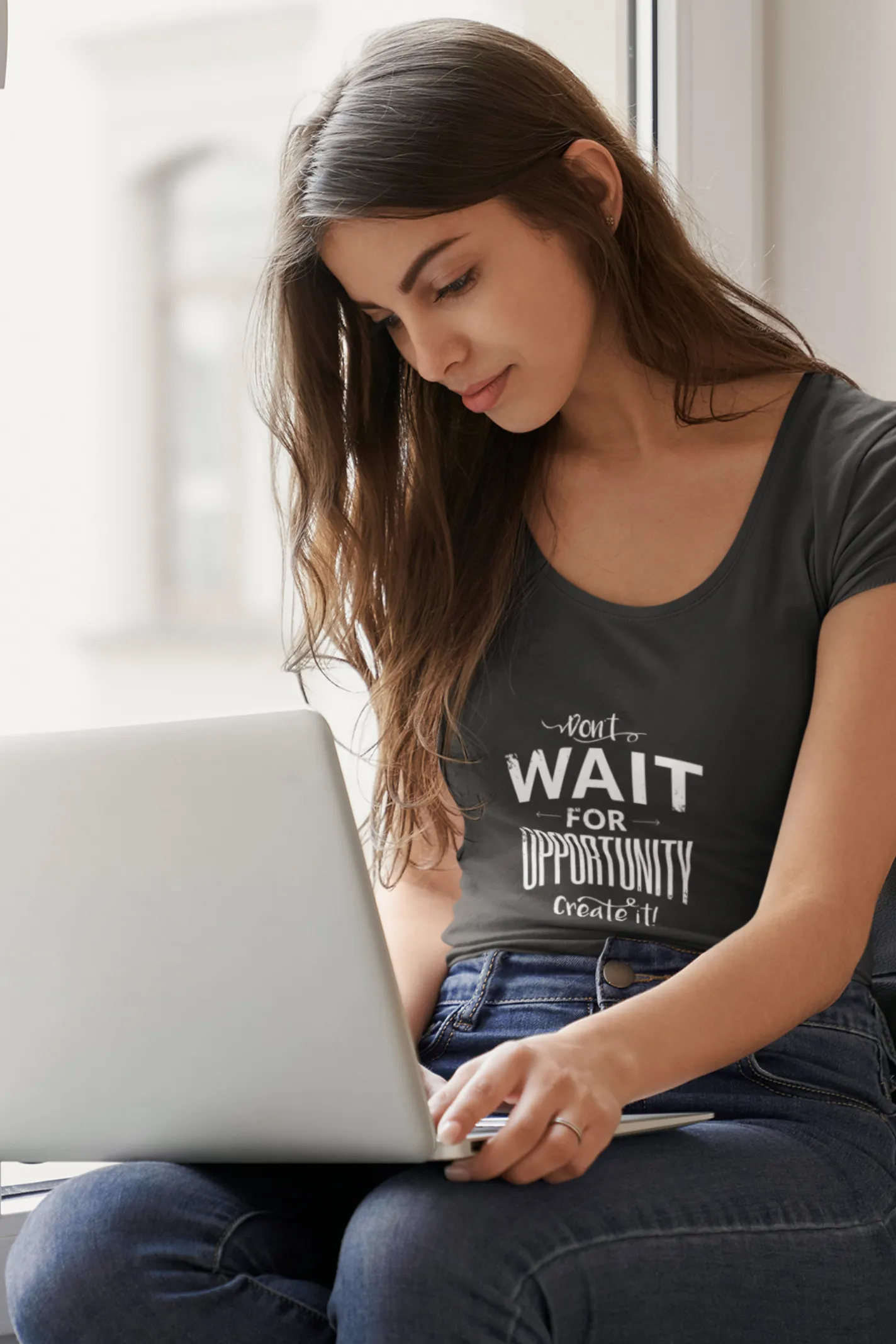 Create Opportunity Printed Scoop Neck T-shirt for women