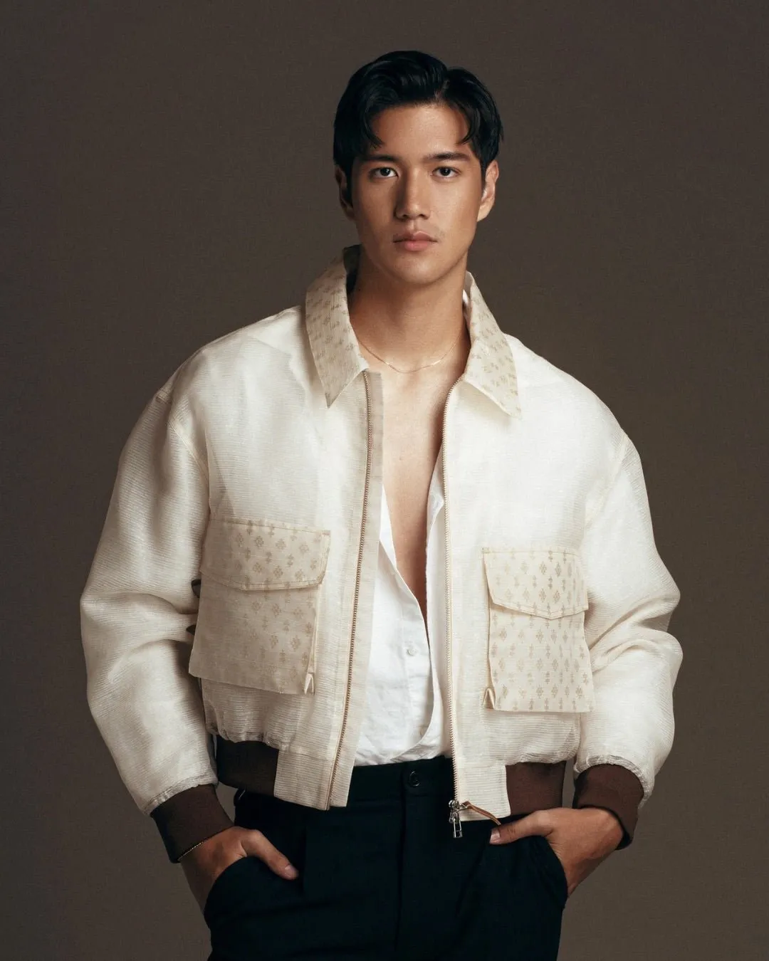 Crispiñano Barong Jacket (Cropped Length) in Piña Shifu & Sinuksok, natural