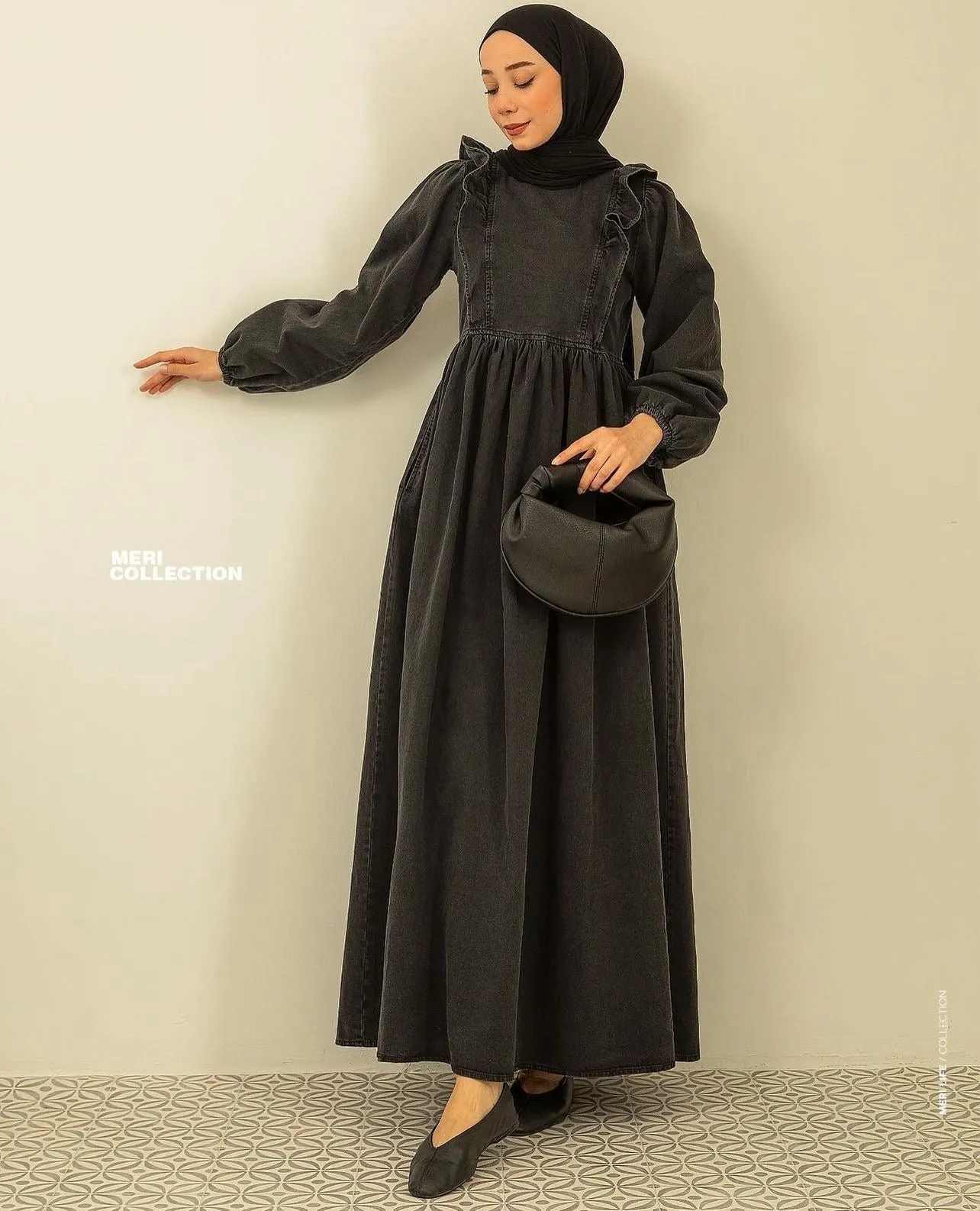Denim Dress - Elegant || S24