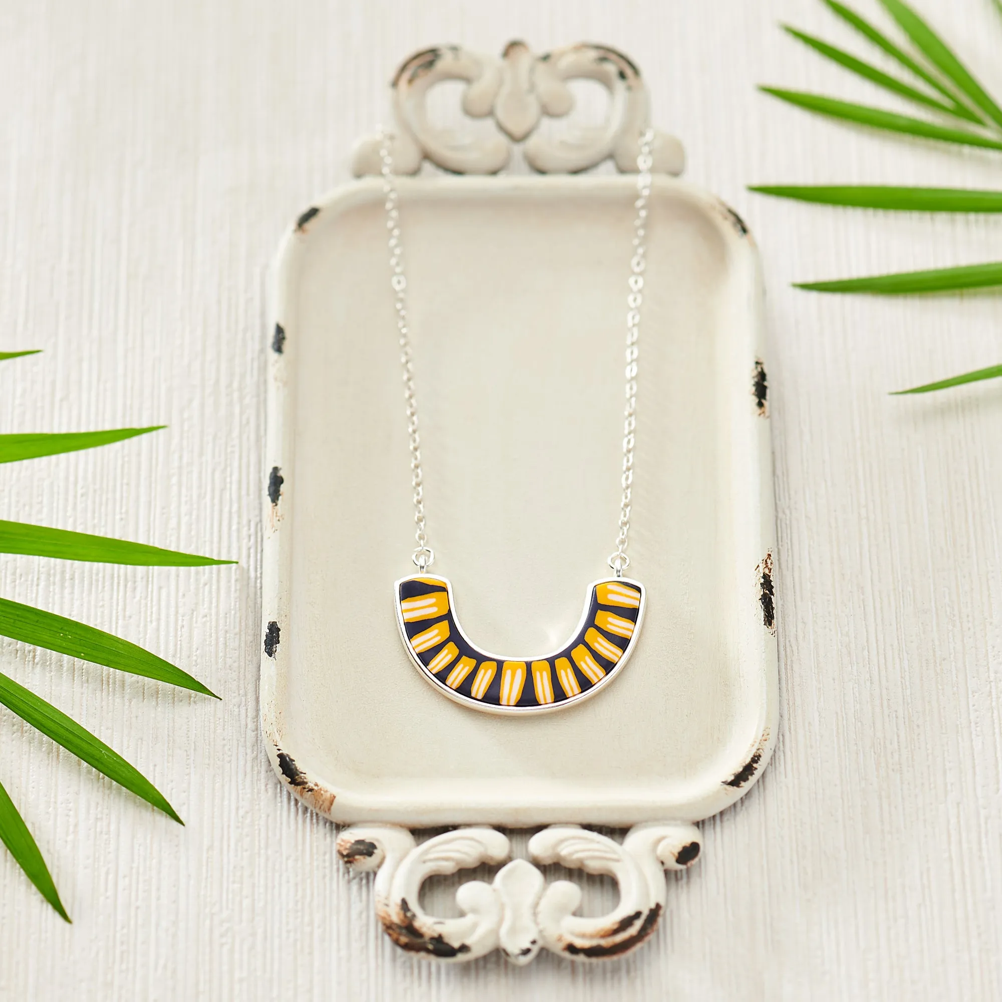 French Quarter Reversible Cradle Necklace