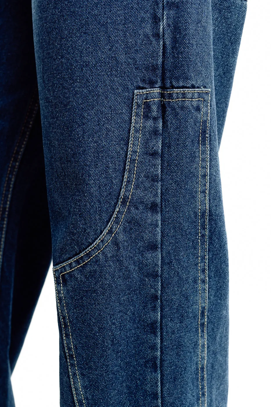 Low Waist Belted Jeans